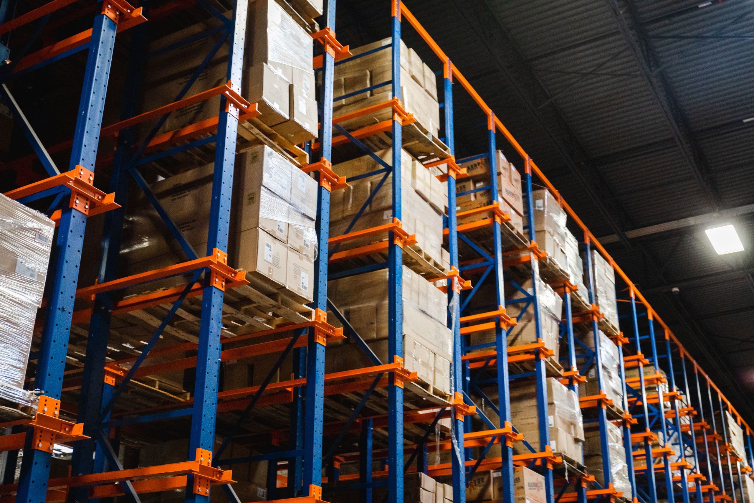 An Introduction to Drive-In Pallet Rack Systems: How They Work and What Are The Pros And Cons?